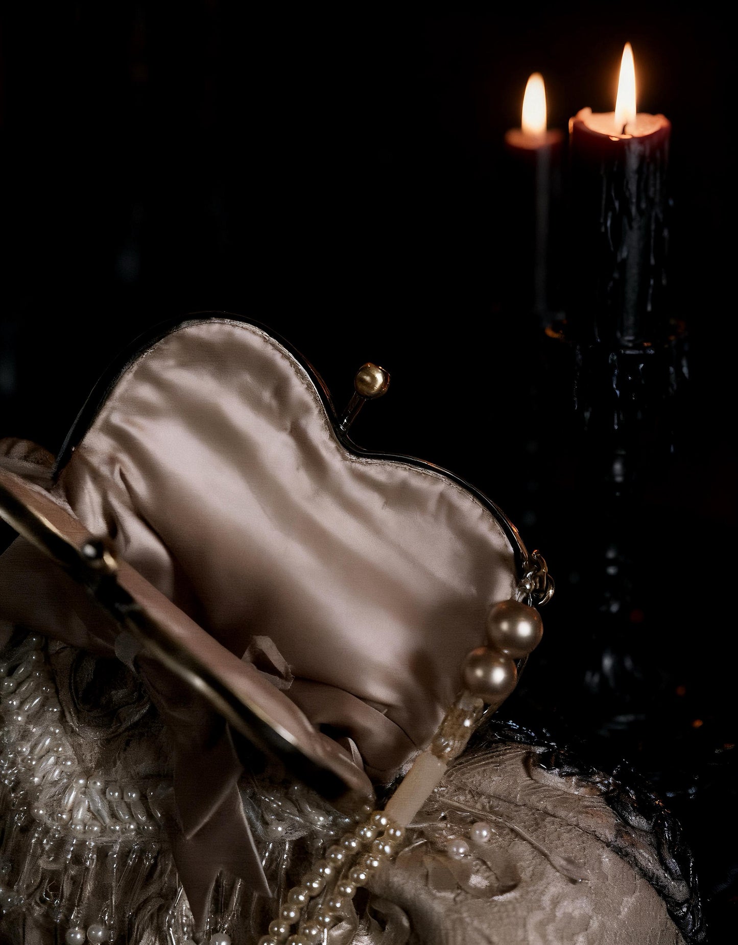 Medieal Victorian Lolita Heart Vintage Purse – Gothic Embroidered Satin Handbag with Pearls & Antique Metal Frame, Black Wedding Gift