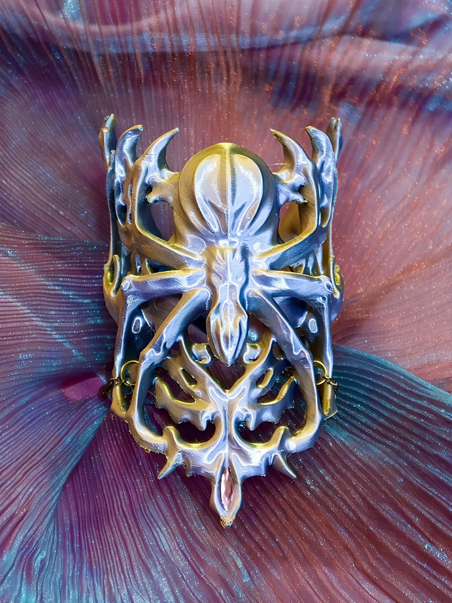 3D Printed Spider Hand Cuff Bracelet, Gothic Fantasy Hand Armor Jewelry, Avant Garde Dark Aesthetic Accessory, Gift for Goth